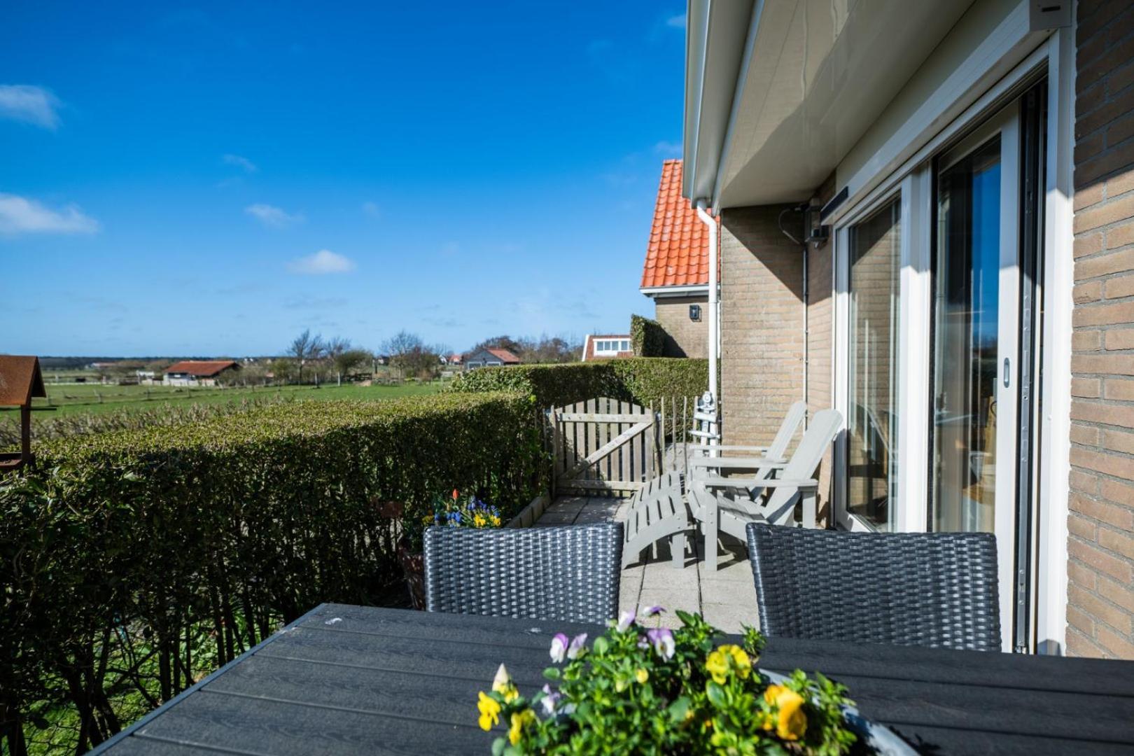 Friese Antillen Hollum  Exterior photo